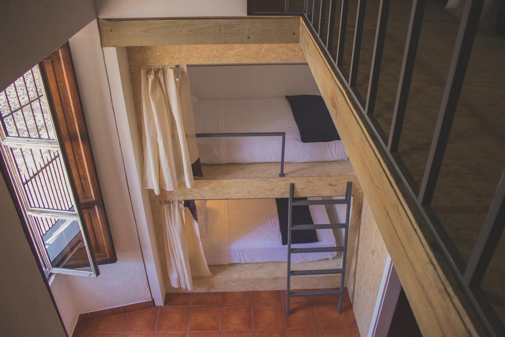 Somos Hostal Antigua Exterior photo